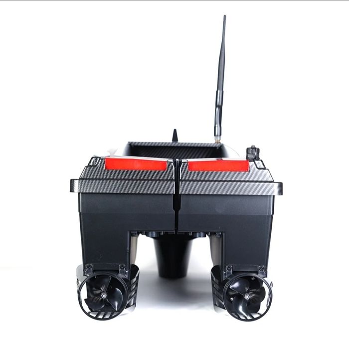 Лодка за захранка с ГПС и вграден сонар