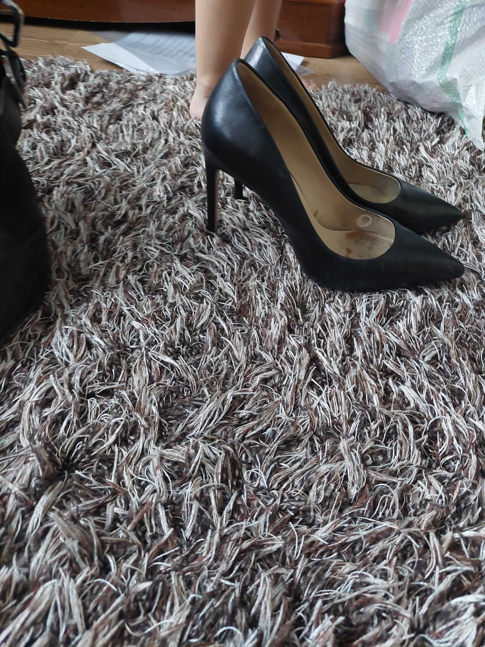 Vand pantofi Zara , stiletto