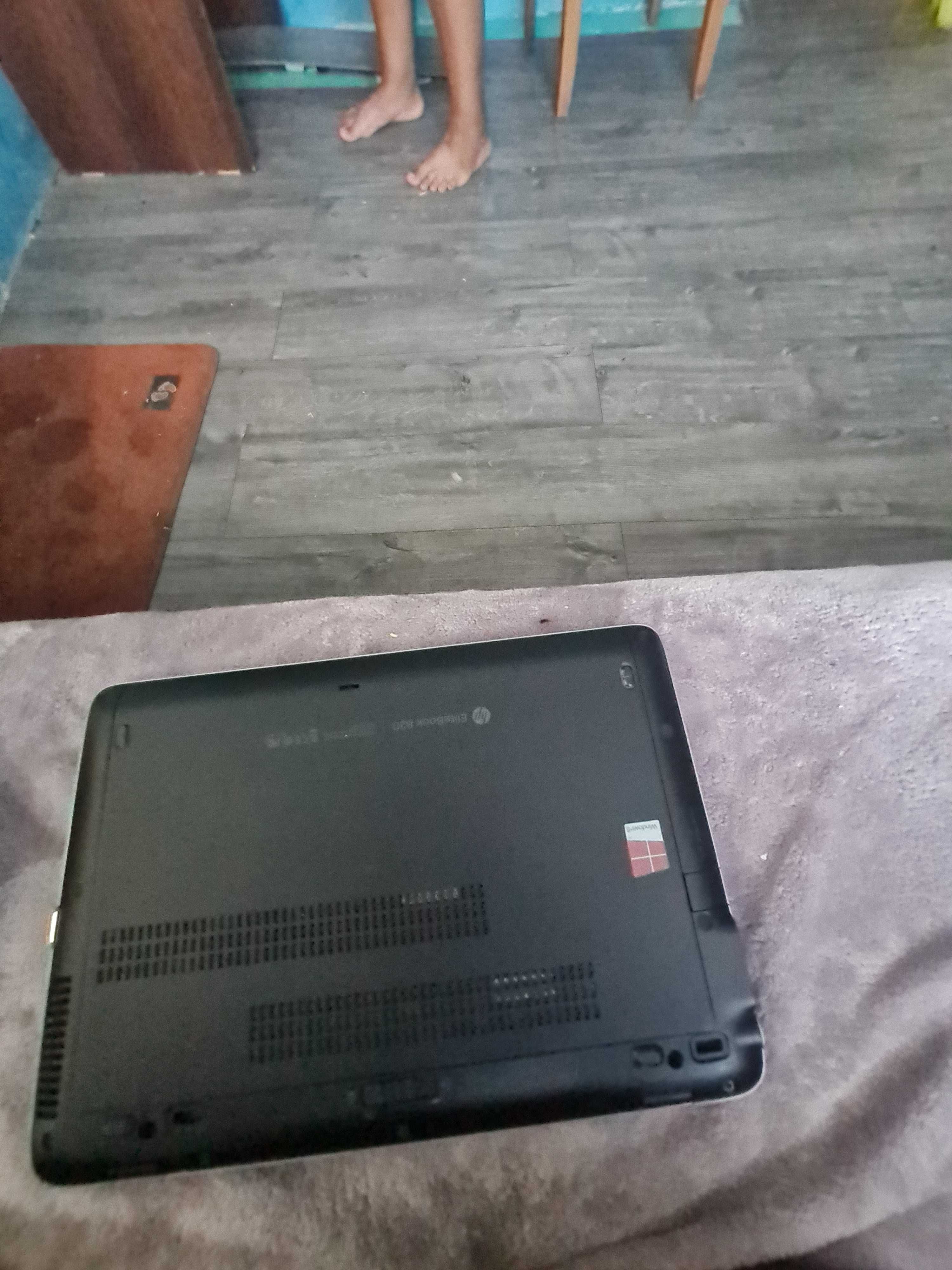 Продавам лаптоп HP