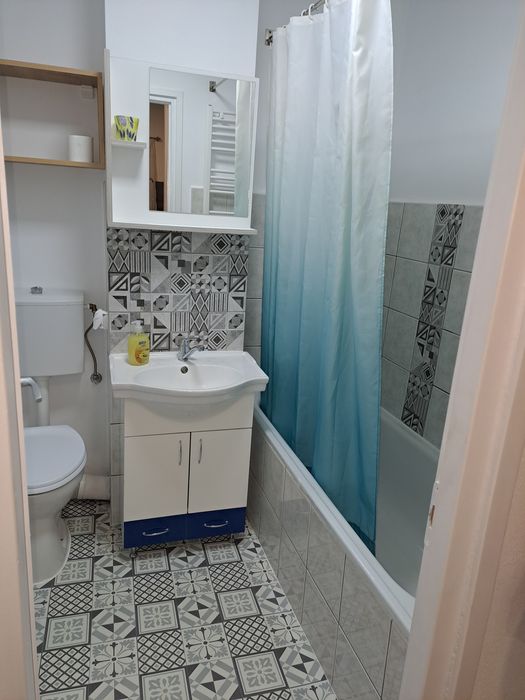 Inchiriez garsoniera