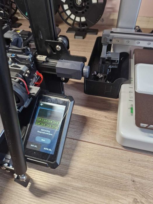 Vand imprimanta Creality Ender 3s1 Plus