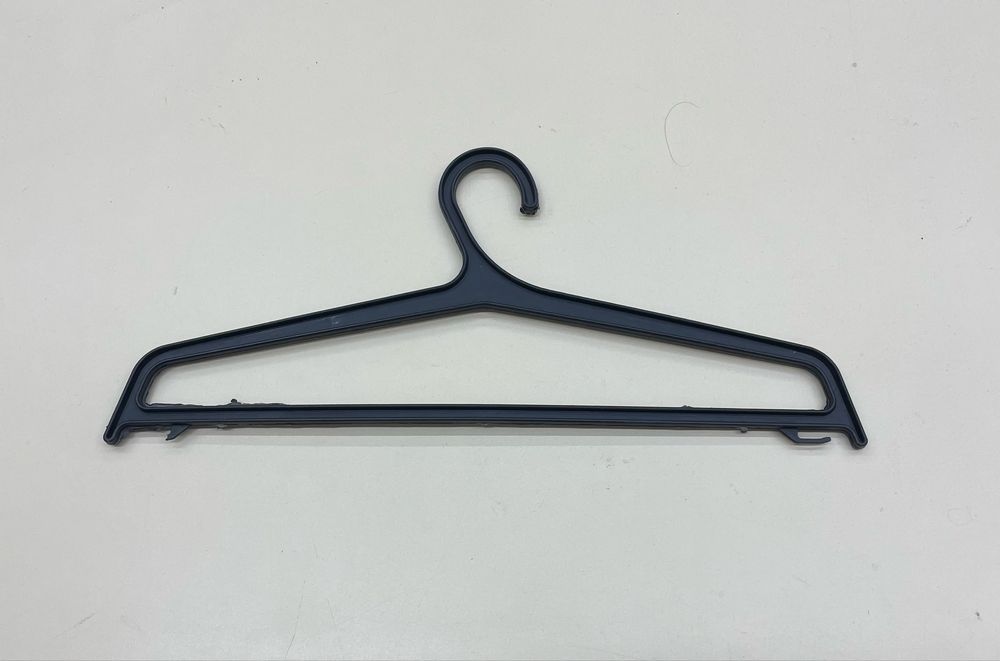 Плечики пластмассовые