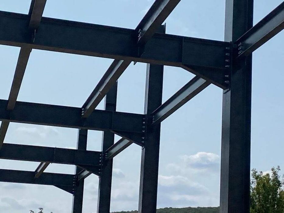 STRUCTURA METALICA etaj planseu de beton conform proiectul dvs
