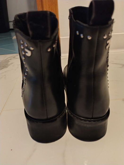 Ghete Gioseppo din piele naturală