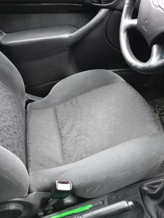 Vând Ford focus 1.6