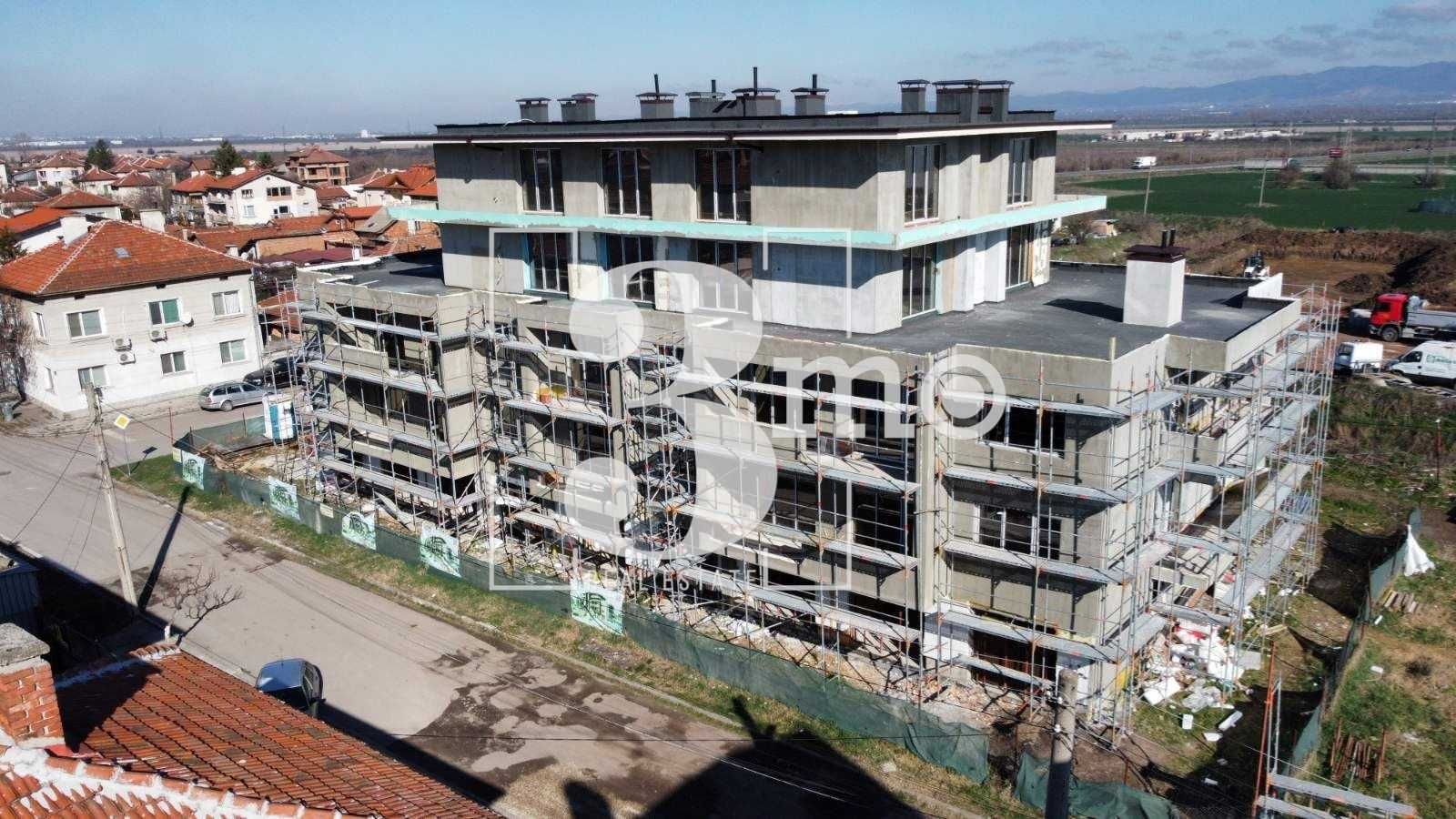 „3mo“ продава четиристаен апартамент, находящ се в гр. Елин Пелин