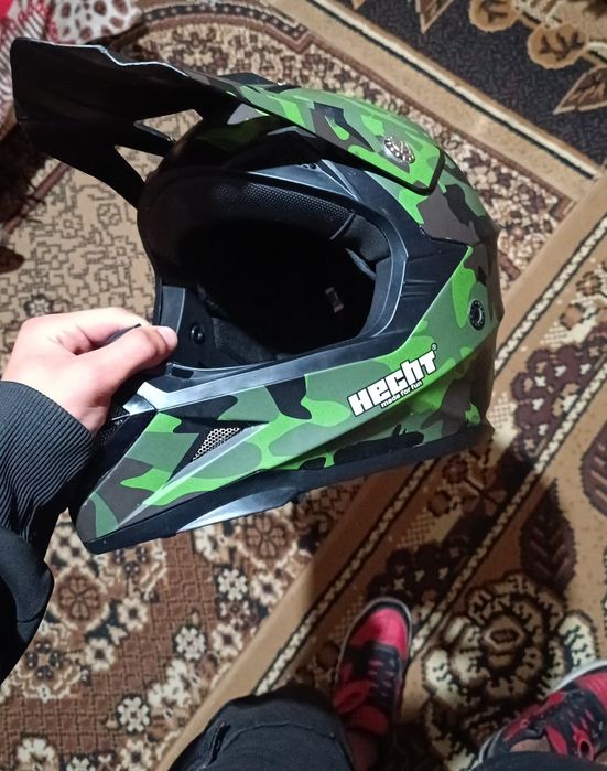 Vând casă camuflaj HECHT