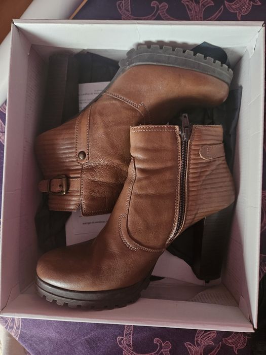 Cizme maro Benvenuti