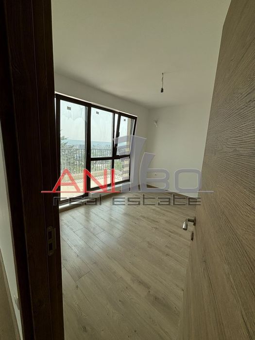 Продава се Тристаен апартамент в Варна, Бриз - 83 кв.м за 1352 €/кв.м - Снимка #1