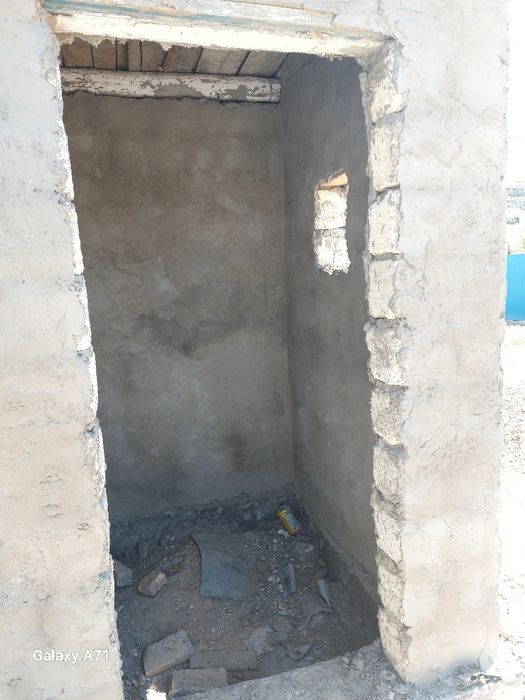 4 бөлмелі үй этаж кірпіштен салынған