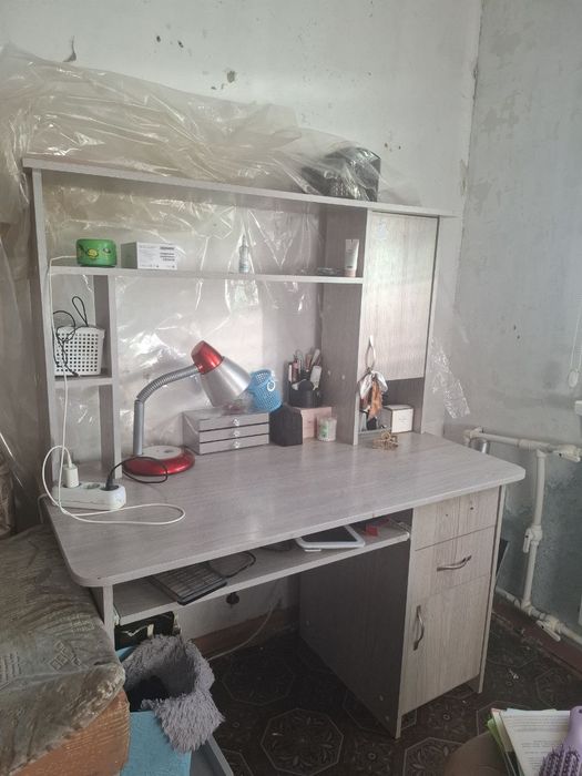 Стол в хорошем состоянии, только самовывоз!