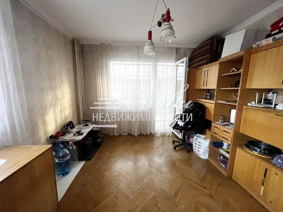 Четиристаен апартамент - кв. Пети полк!