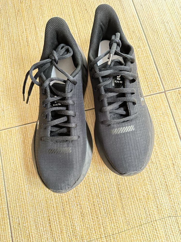 Adidasi sport Dechatlon
