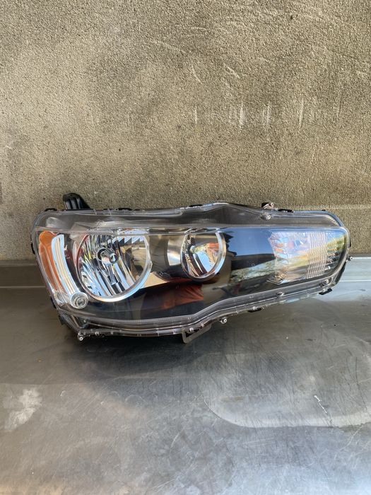 Far dreapta halogen Mitsubishi Lancer an 2008-2016