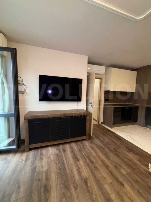 Продава се Тристаен апартамент в Варна, Център - 99 кв.м за 1920 €/кв.м - Снимка #15