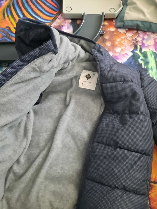 Vând geaca copii noua