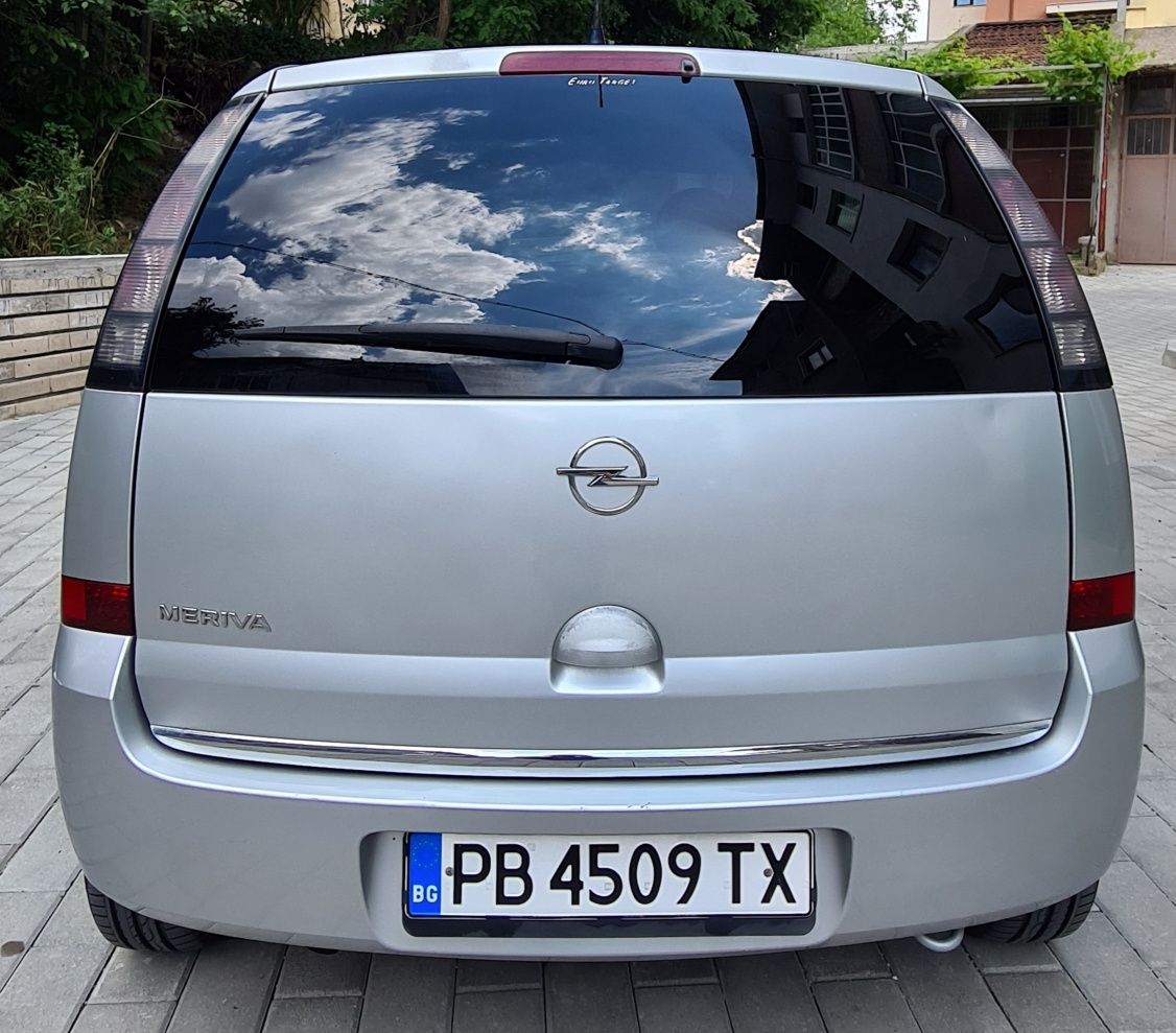 Продавам Opel Meriva 1.4