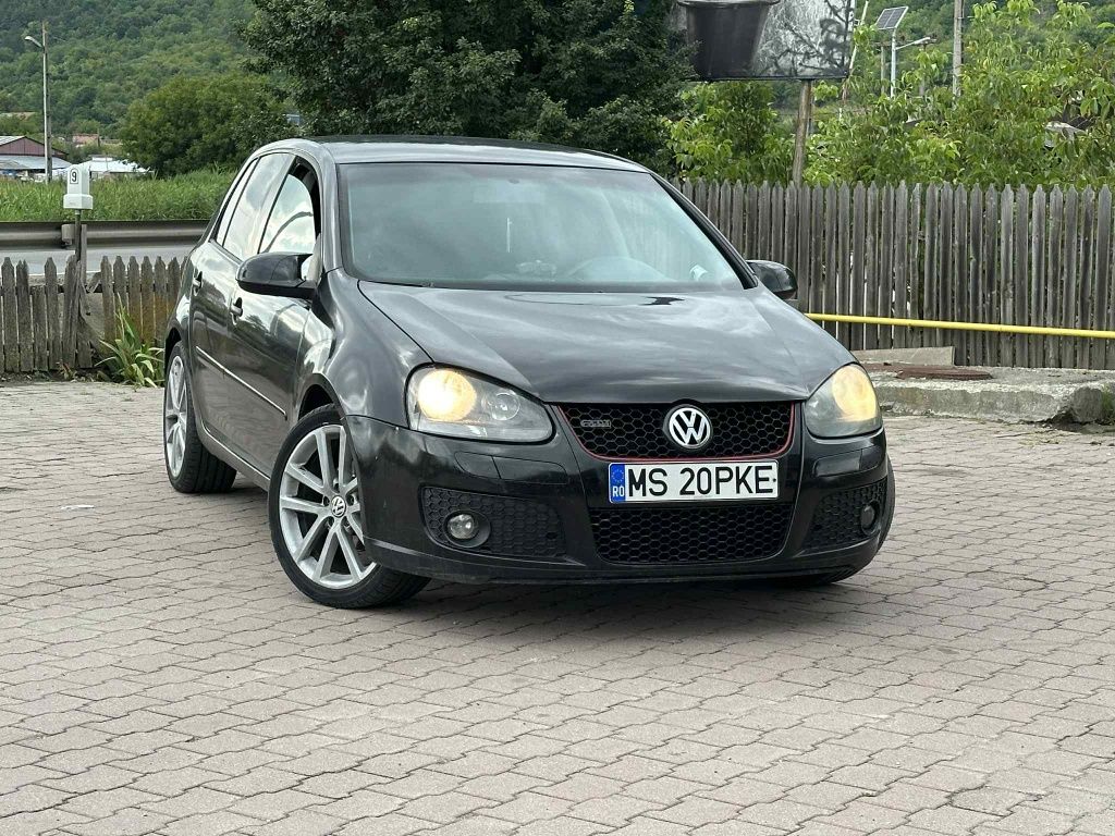 Vând urgent golf 5 Pachet GTI
