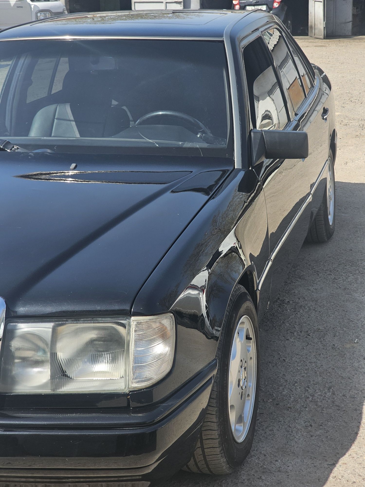 MercedesBenz  w124