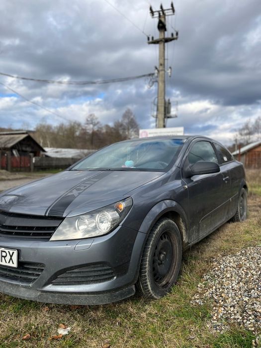 Vand OPEL Astra H GTC / Dau pentru naveta sau piese!