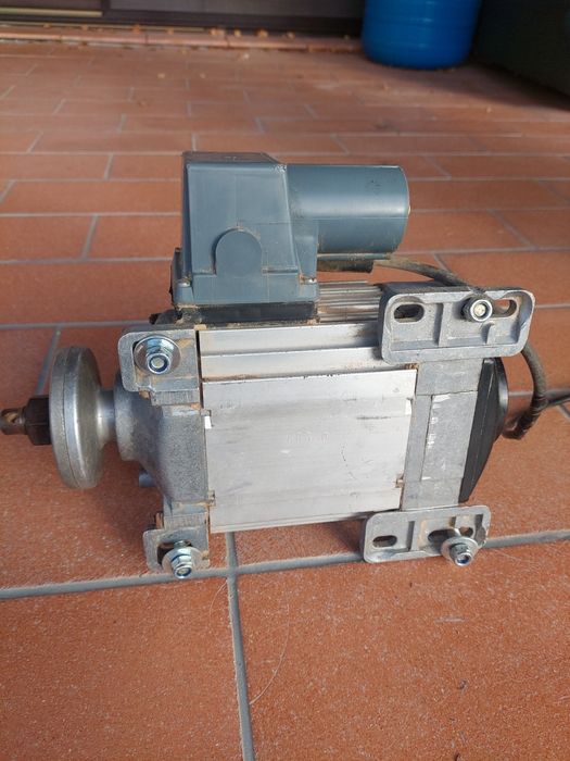 Motor electric pentru circular monofazic Kolster 2,4 kw