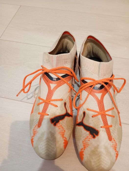 Ghete de fotbal Puma Future 7 editie limitata