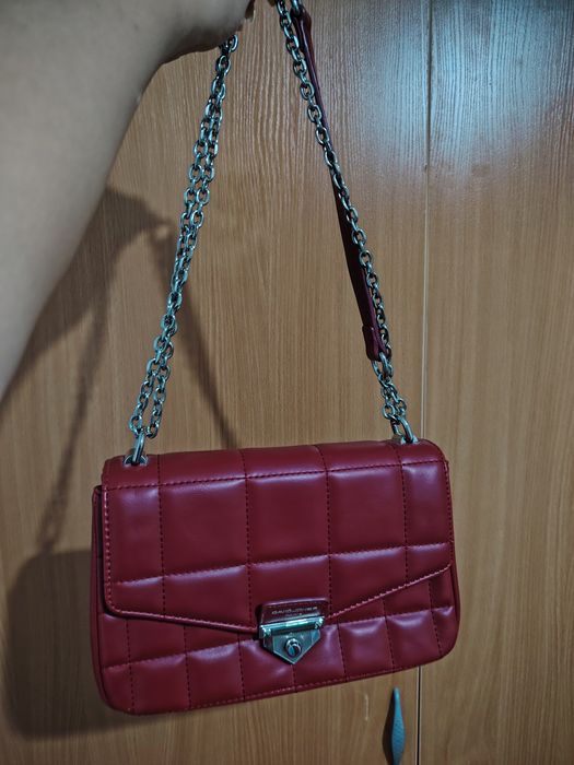 Продам женские вещи по 2000 тысячи!