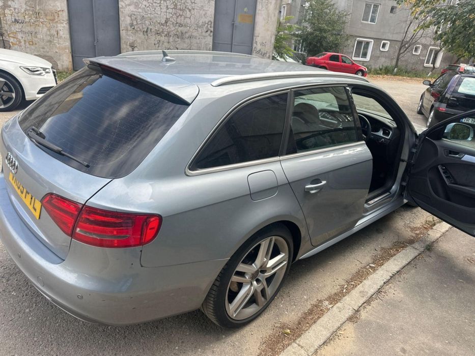 Dezmembrez Audi A4 B8 2.0 tdi cag manuala s line interior  lx7v