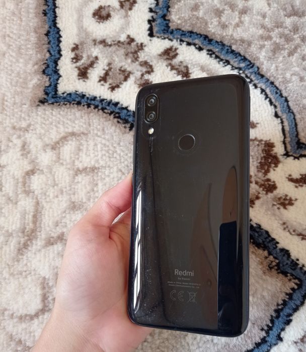 Redmi 7 telefoni sotuvda