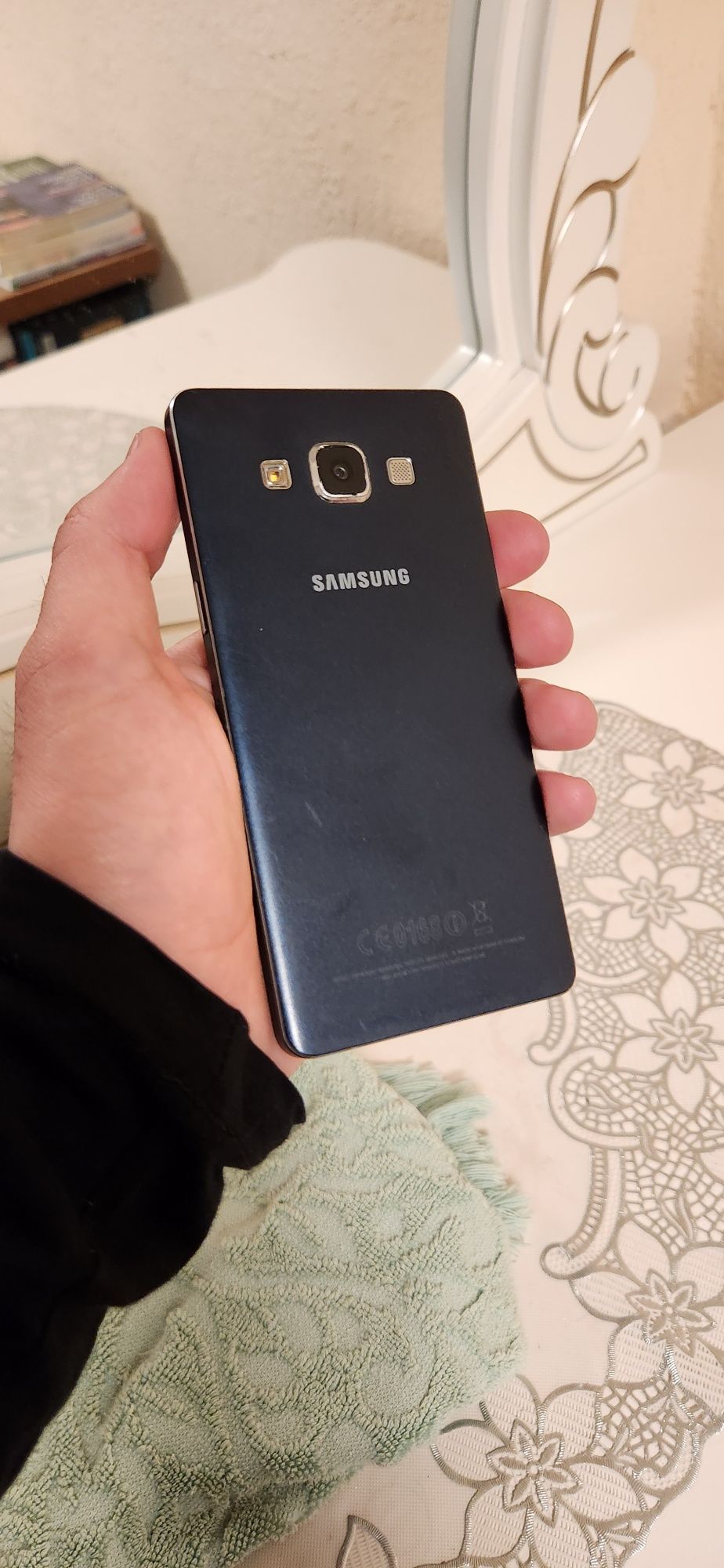 Samsung A5 -- 16 Gb