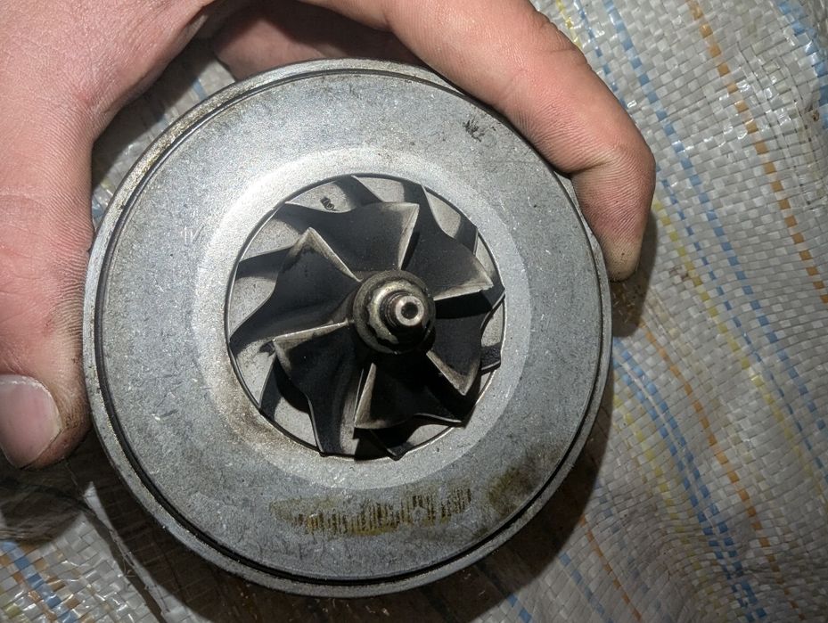 Здрава Средна част и Счупено Турбо за VW Passat 1.9tdi 131коня