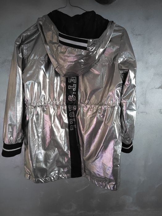 детско преходно яке размер 128 (8-9г) + подарък