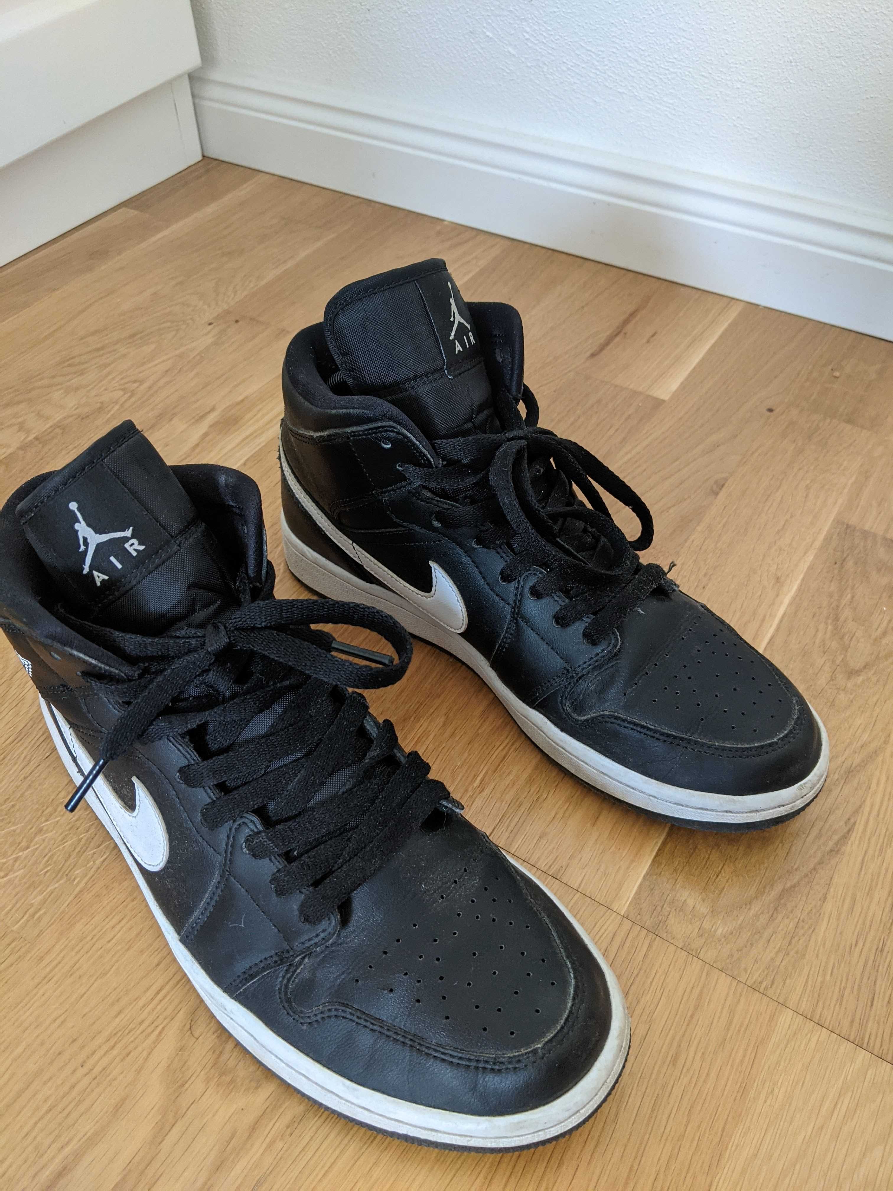 Jordan 1 Yin Yang