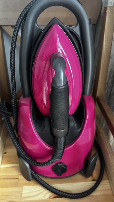 Утюг лаурастар паровой