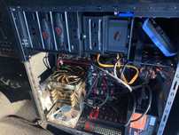 Vând calculator procesor i7 +hard ssd