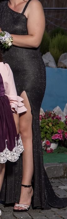 Vand rochita eleganta