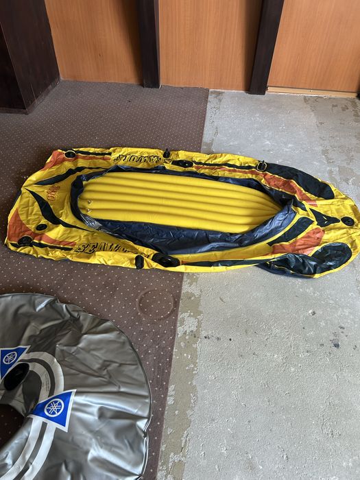 Barcă gonflabilă SeaWolf 300 galbenă – ideală pentru lac sau vacanță