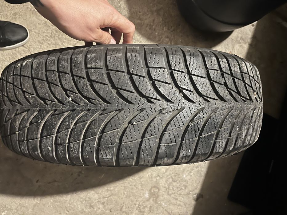 15 цола алуминиева джанта с гума за Ауди