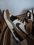 Vând Jordan legacy 312 mid