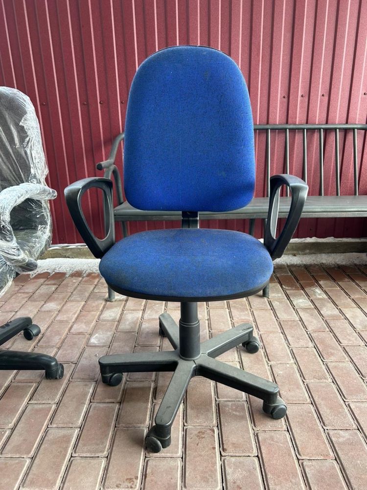Продаю кресла