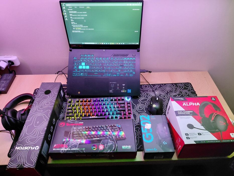 Vând laptop Asus tuf F17(încă in garantie)