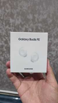 Продам наушники Galaxy  Buds FE
