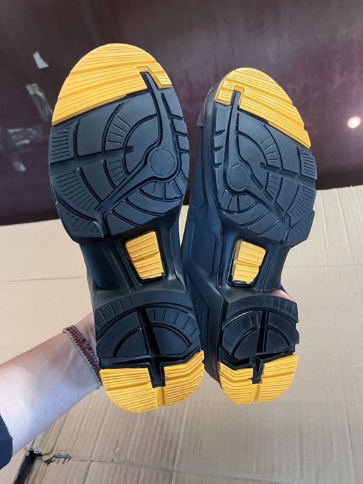 Vand pantofi protectie Uvex marimea 42