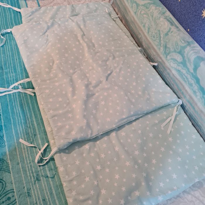 Apărători pătuț bebe verde menta stelute