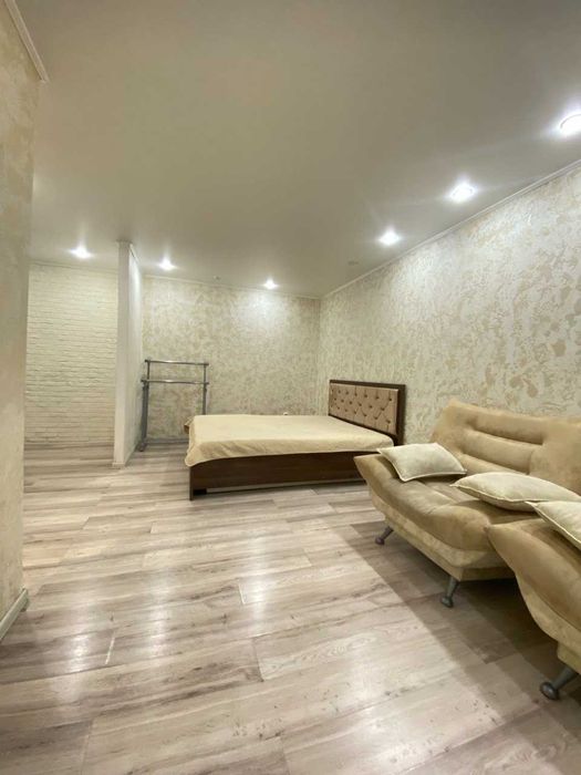 Продам 1 комнатную квартиру в самом центре