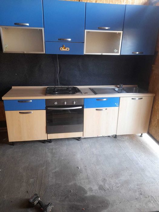 Vand mobilă de bucătărie