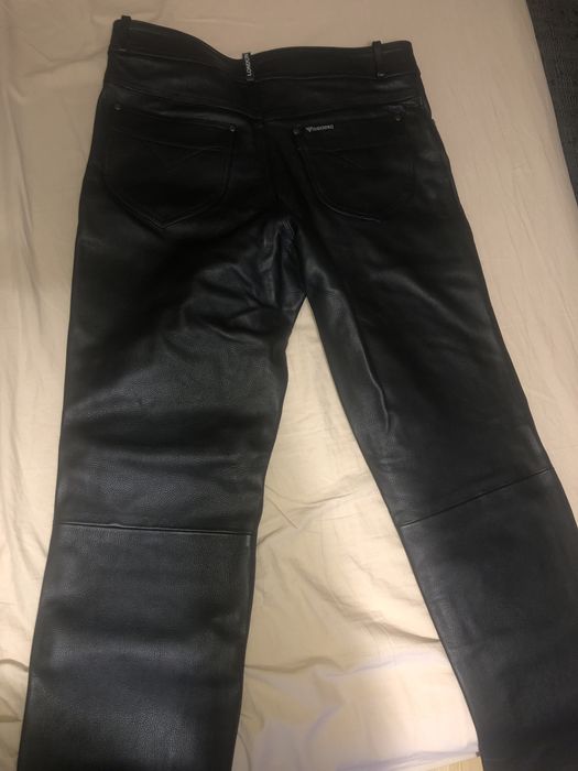 Pantaloni piele casual