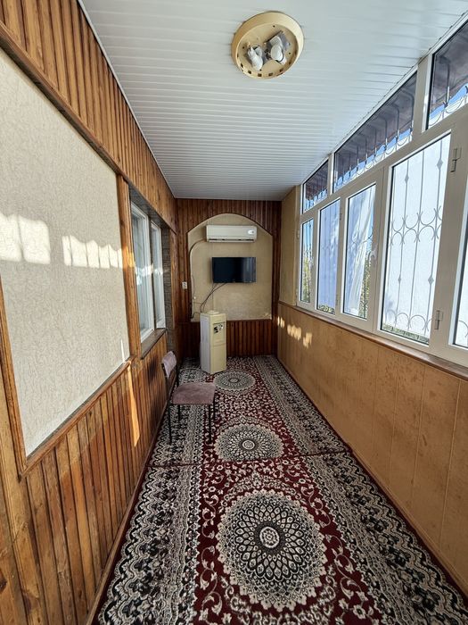 Алокада 5 хонали уй сотилади узимники