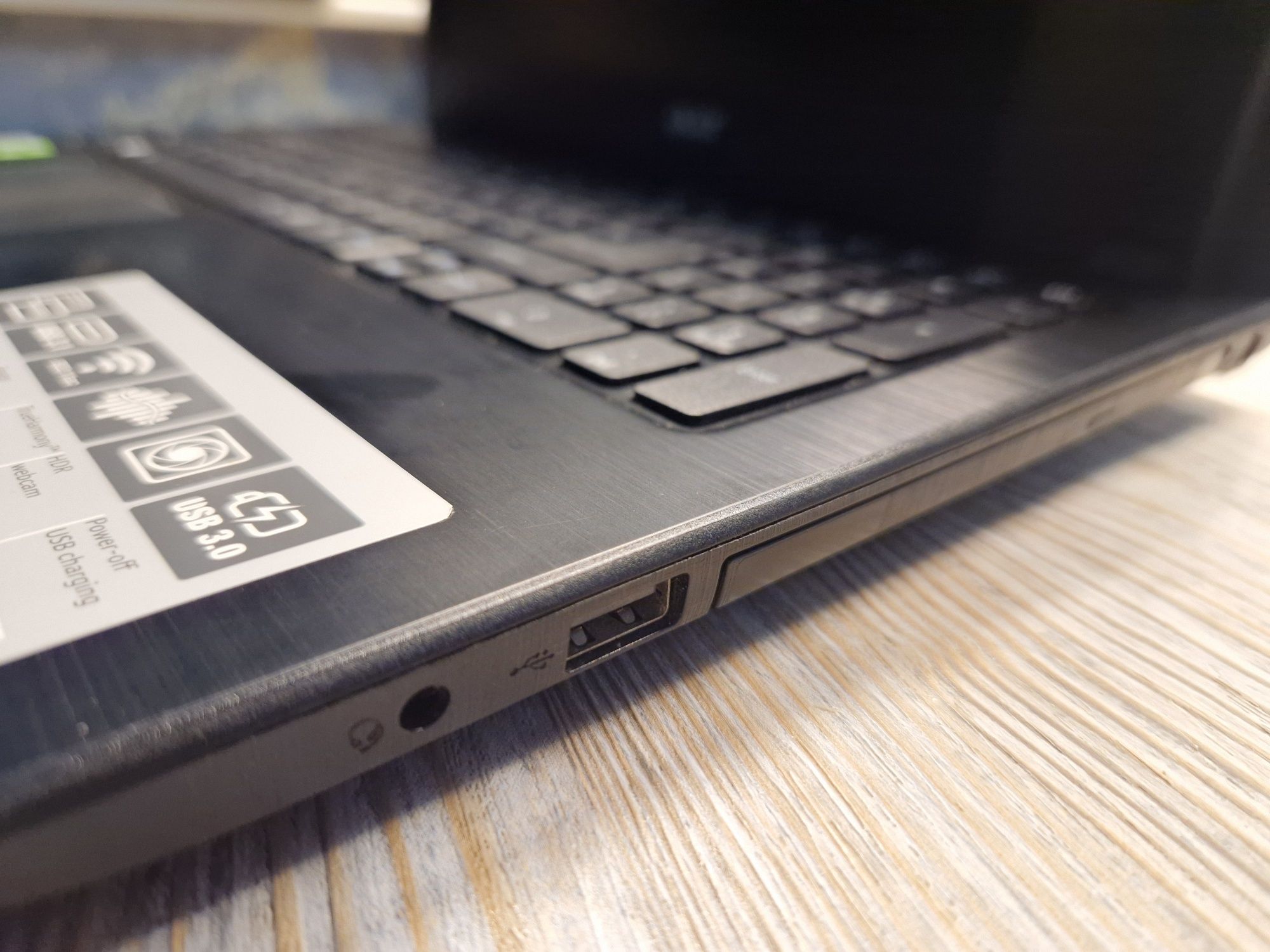 Ноутбук Corei7 Acer Aspire E5-576
