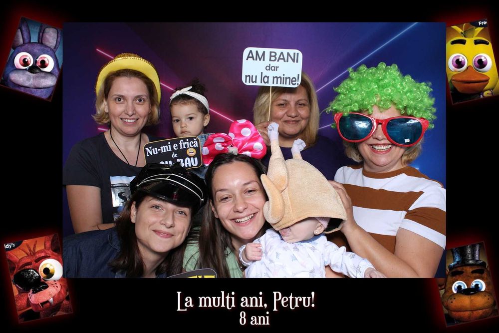 Cabina foto aniversare/Cabina foto pentru Botezul bebelusului/Nunta